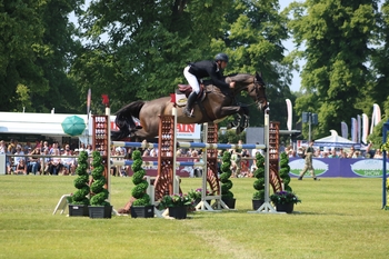 Richard Howley lands the win in the British Horse Feeds Speedi-Beet HOYS Grade C Qualifier at Bramham Horse Trials